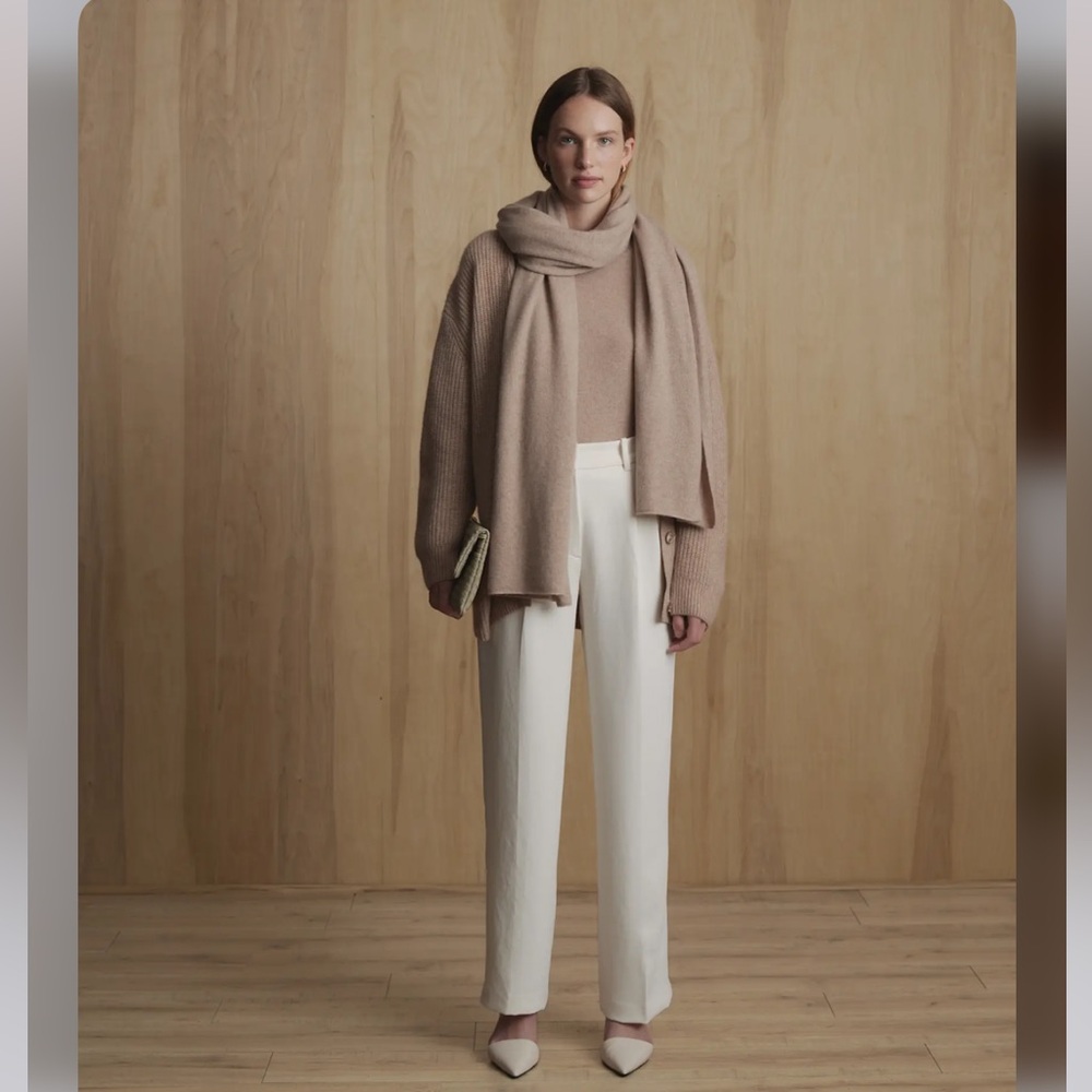 LAST ONE 🔥Quince🔥 Mongolian Cashmere Oversized Boyfriend Cardigan Sweater - Picture 3 of 15